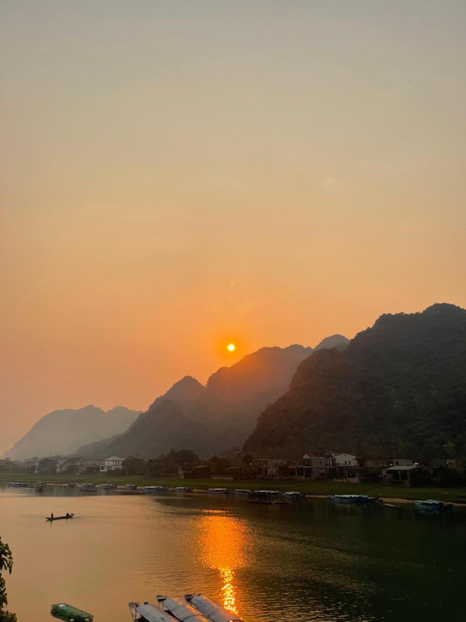 Cornflower Homestay Phong Nha Exterior foto